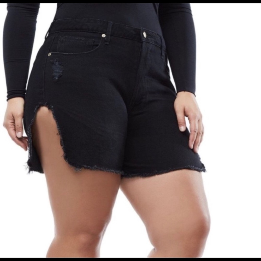 NWT Good American The Bombshell High Rise Short 18